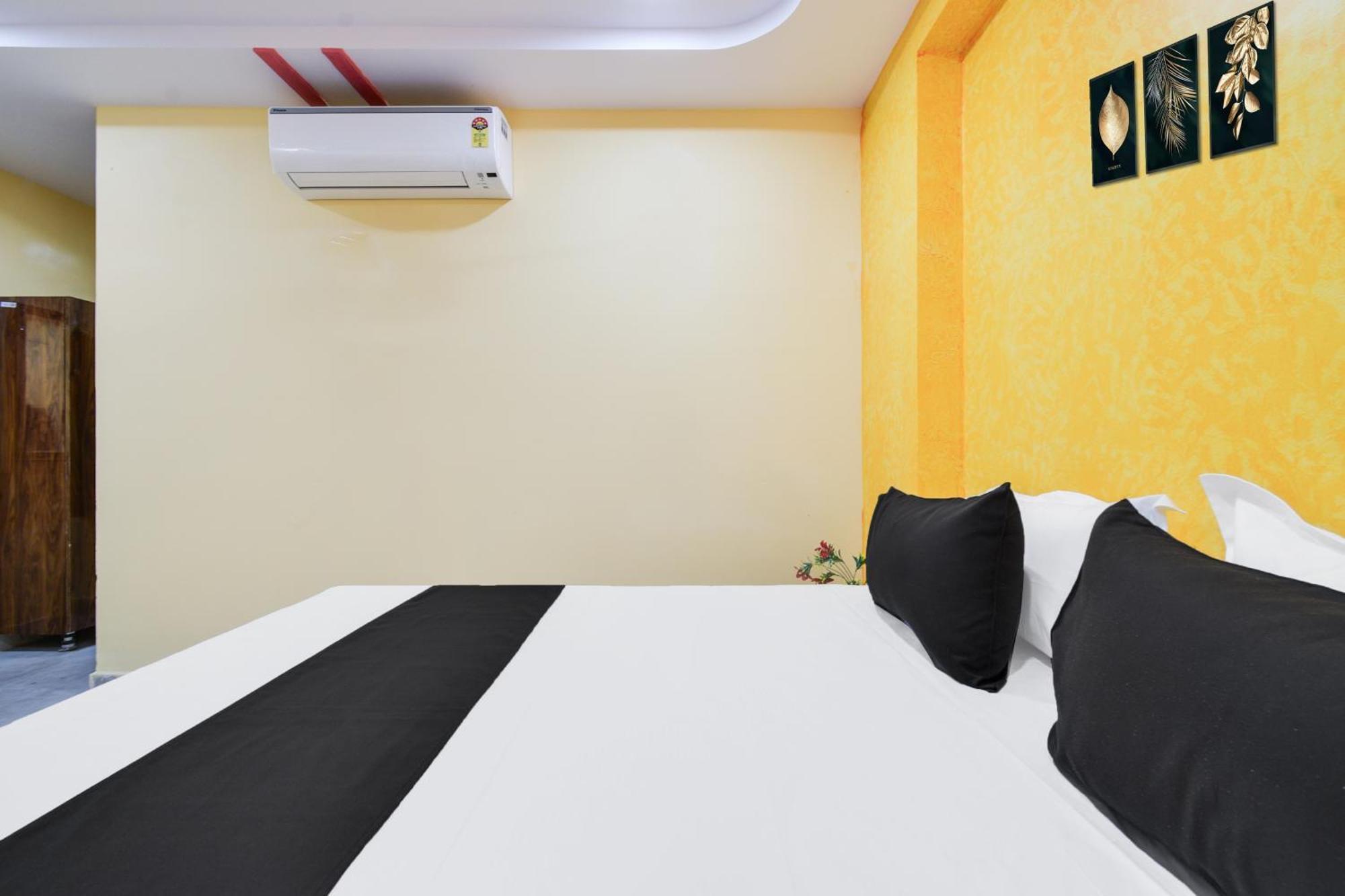 Hotel O Lucky Grand Хидерабад Екстериор снимка